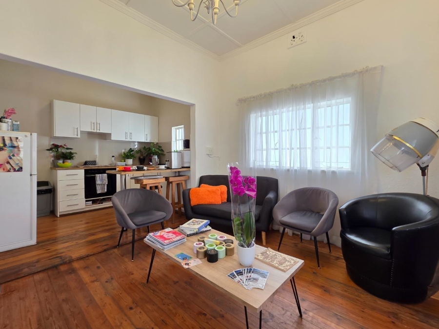 3 Bedroom Property for Sale in Sea Point Western Cape